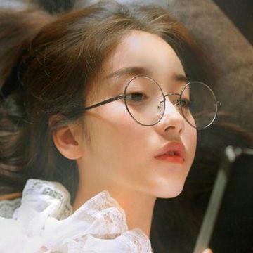 戴眼镜网红新瓜最新爆料,揭秘背后惊人真相！